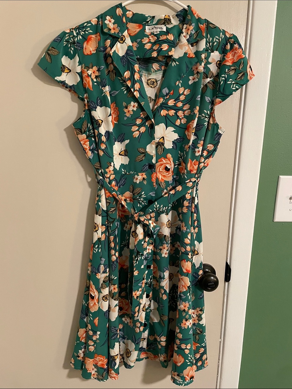 Vintage “Pin-Up” Floral Tie-Waist Midi Dress in Teal and Coral